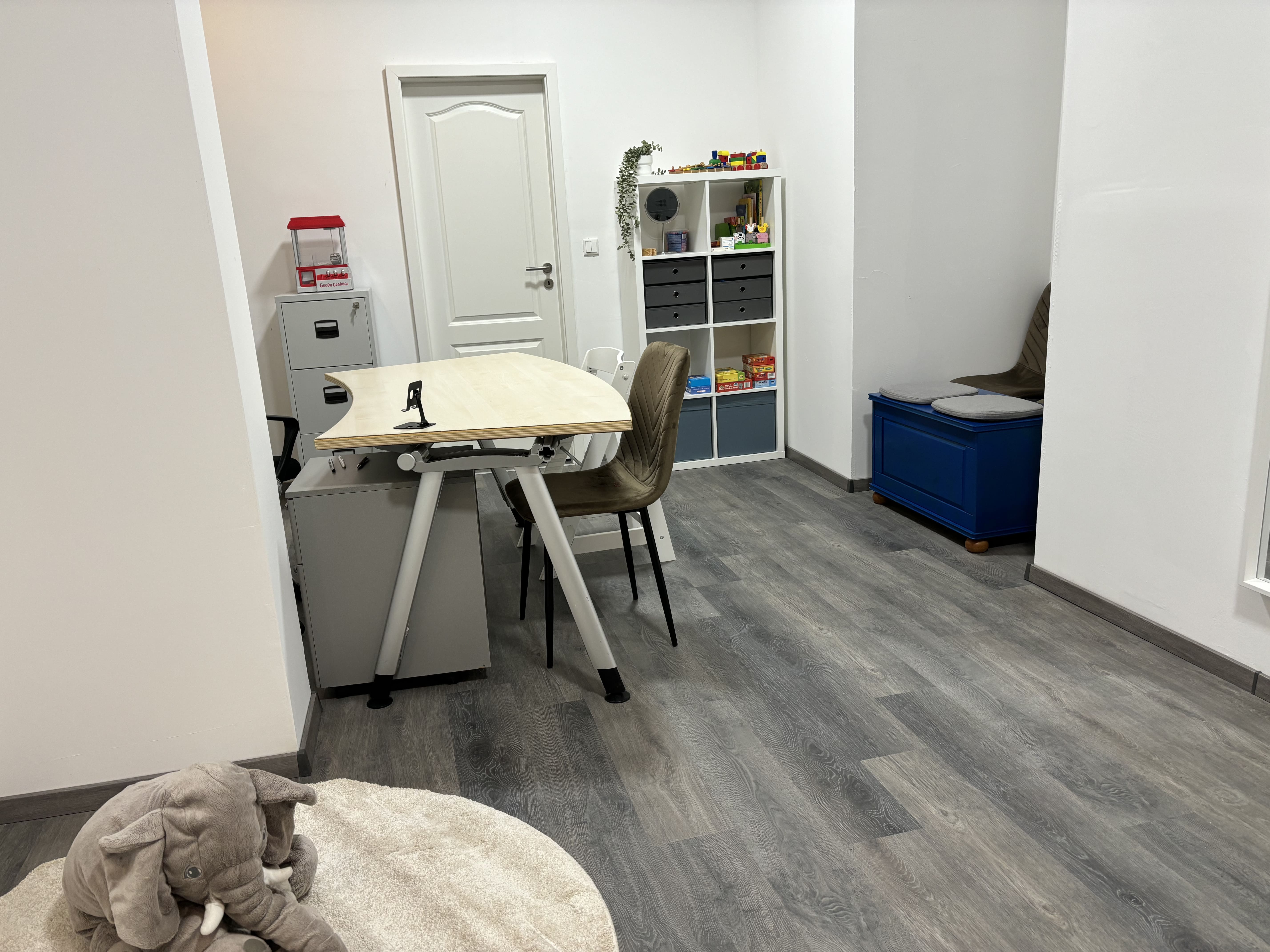 Therapieraum 1 mit Materialien